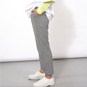 WildFang Houndstooth The Empower Collection Slim Crop Pants, Size 8 Black White